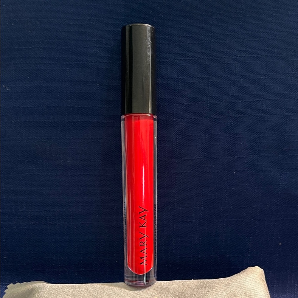 Mary Kay AR01 Vivid Red Lip Gloss 475